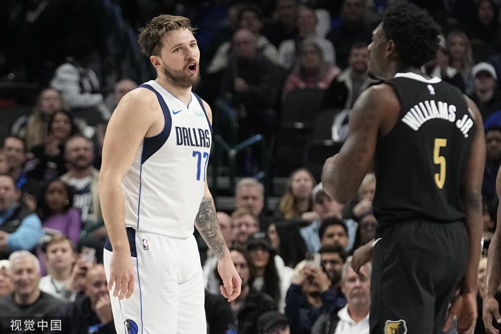 已经一只脚 已经一只脚